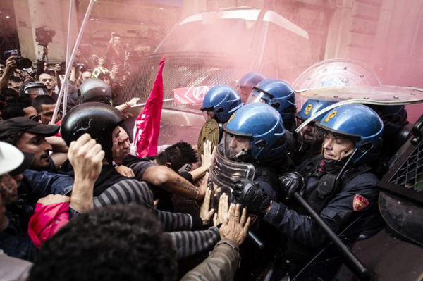 Folgen der Wirtschaftskrise Rom-wohnungsnot-protest2