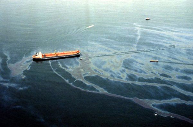 Exxon Valdez: “Darunter ist immer noch Öl” Exxon-valdez